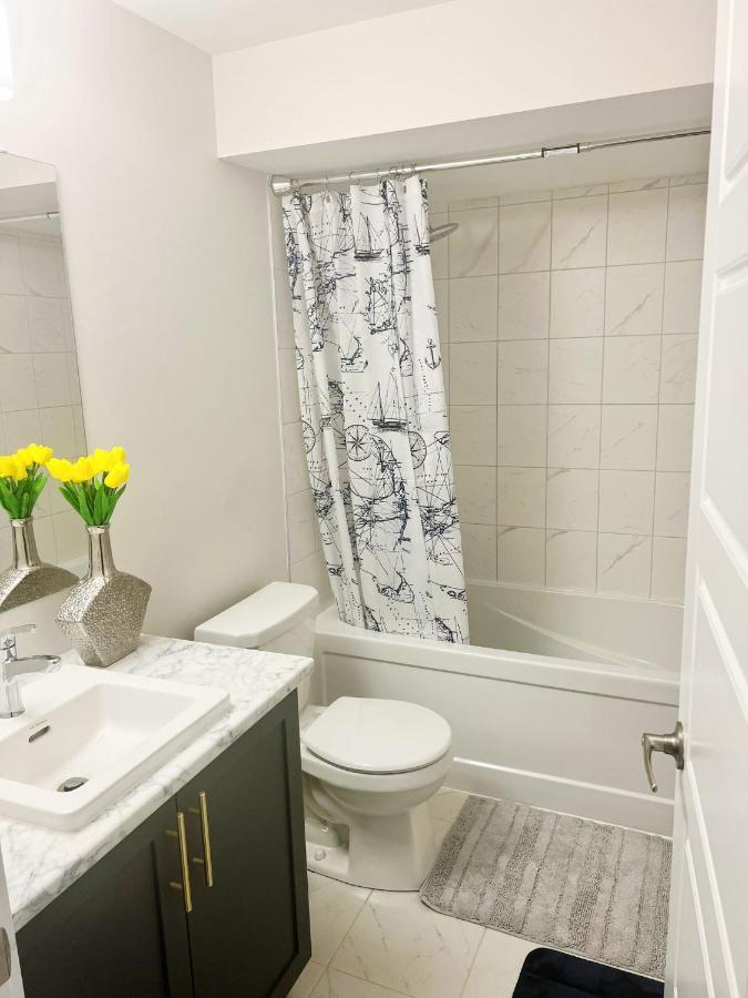 Clementina Suite Ottawa Exterior photo